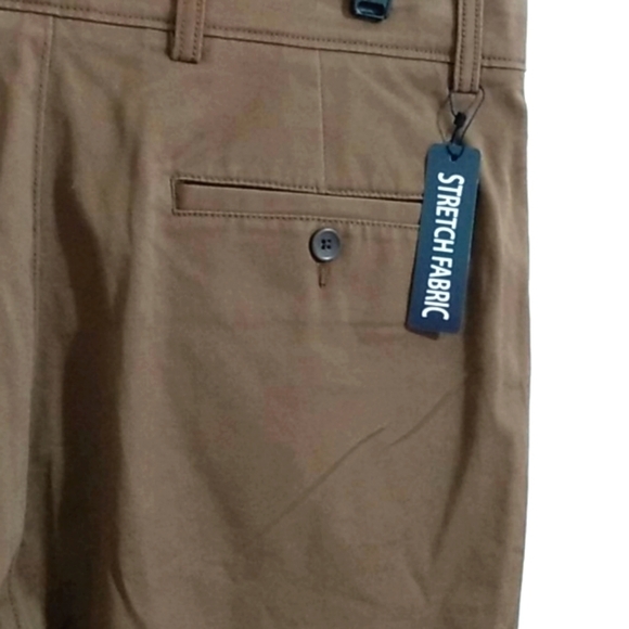 ROUNDTREE & YORKE BROWN CASUAL SHORTS NWT SIZE 34 - Picture 7 of 10